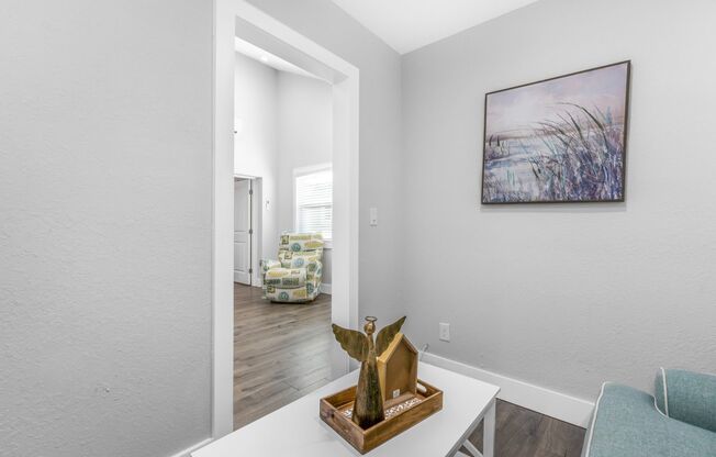 1 bed, 1 bath, 550 sqft, $1,890, Unit 1630 B