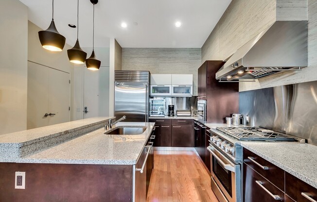 2 beds, 2.5 baths, 1,500 sqft, $6,500, Unit PHC