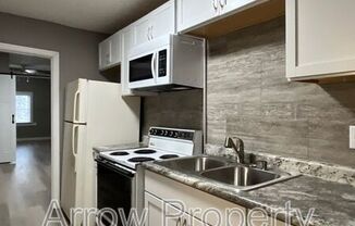 805 S 11 ST