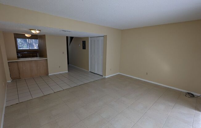 Affordable Living Near UCF!
