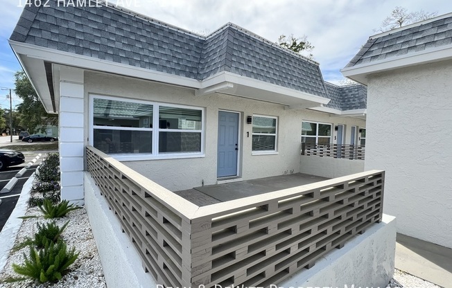 1462 HAMLET AVE