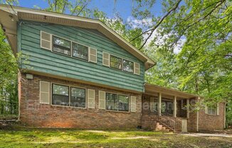 2600 LANTERN LN