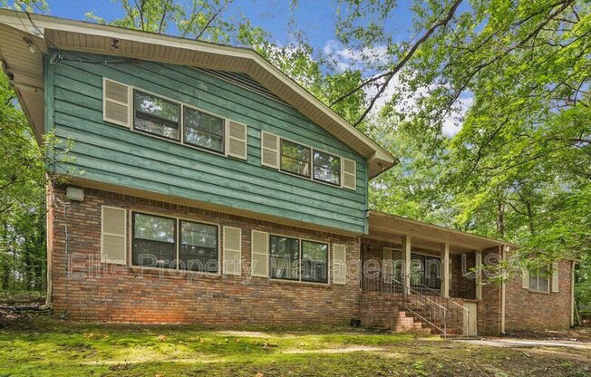 2600 LANTERN LN