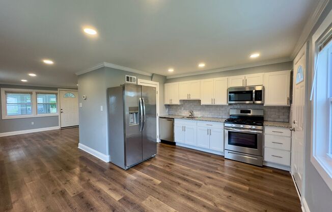 Charming 3 Bedroom/1Bathroom in a serene Dundalk neighborhood!