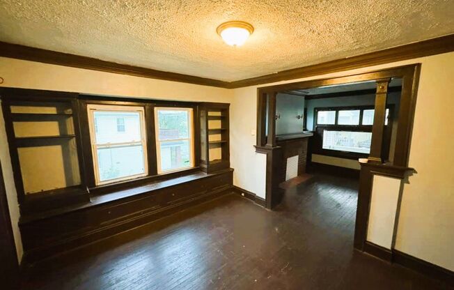 12402 Benwood Avenue Cleveland, Ohio 44104