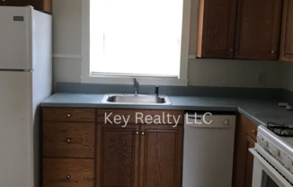 3 beds, 1 bath, $1,200