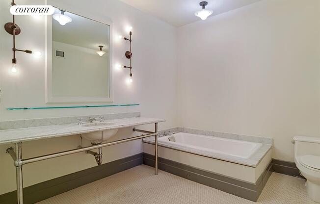 1 bed, 1.5 baths, $6,000, Unit 5G