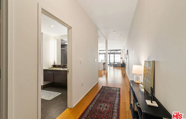 1 bed, 1 bath, 1,030 sqft, $2,995, Unit 1205