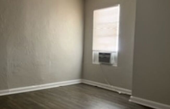 2 Bedroom 1 Bathroom Apartment For Rent at 667 W. Osceola Street Unit B Clermont, Fl. 34711.