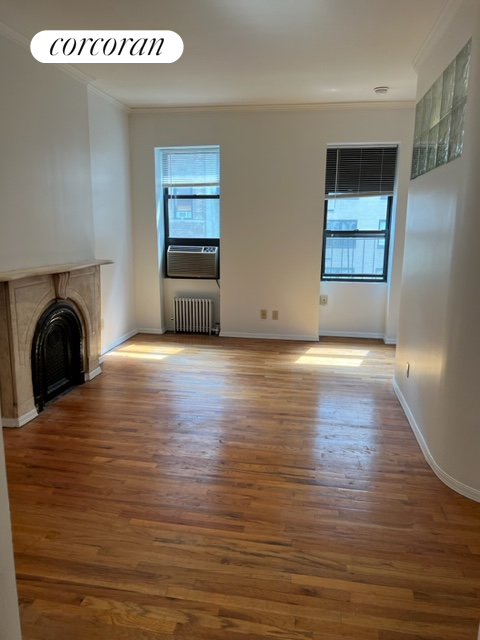 1 bed, 1 bath, $2,650, Unit E