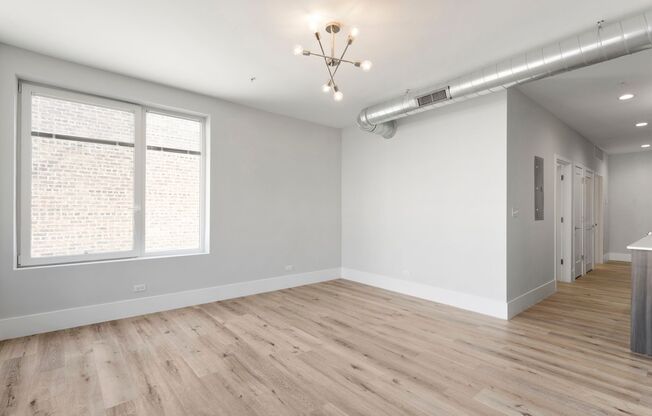 2 beds, 1 bath, 664 sqft, $2,300, Unit 210