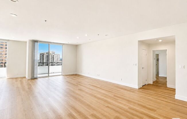 2 beds, 3.5 baths, 3,062 sqft, $10,000, Unit 1804