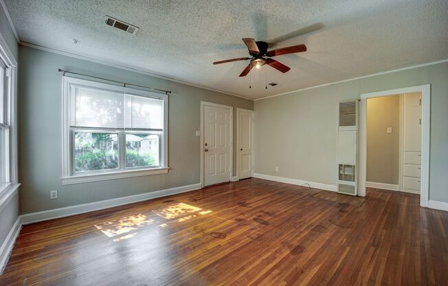 Freshly Updated 3 Bedroom House