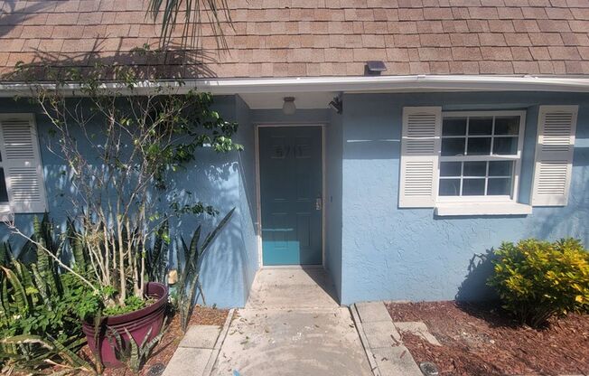 Updated 1 Bed/1 Bath Apt - Water/Sewer/Trash Included in Rent - Private Fenced-in Back Patio - Tile Flooring Throughout!