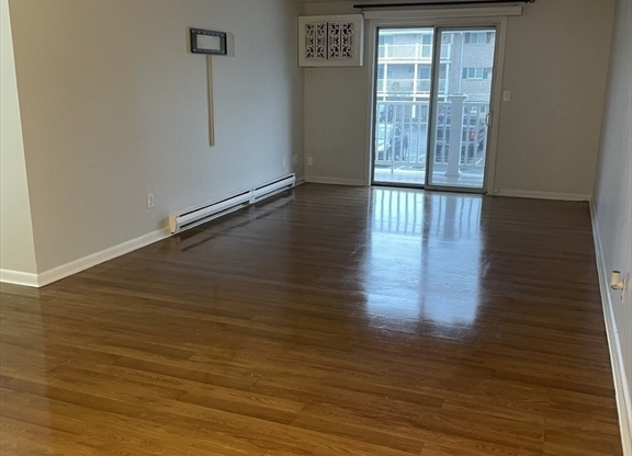 200 MANNING ST