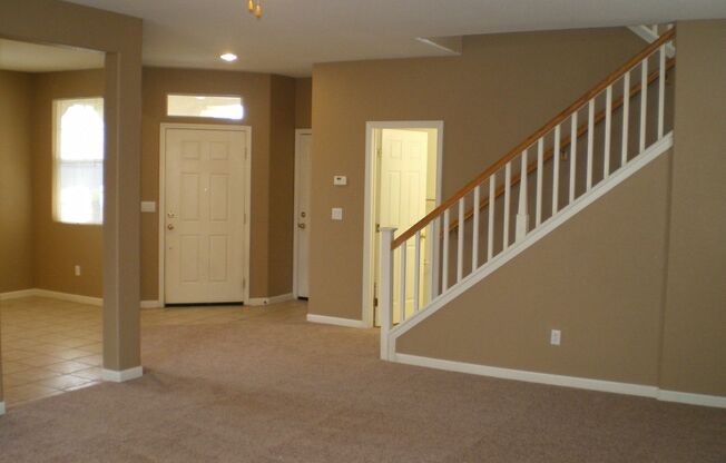 Natomas 4bd/2.5bth Single Family Home