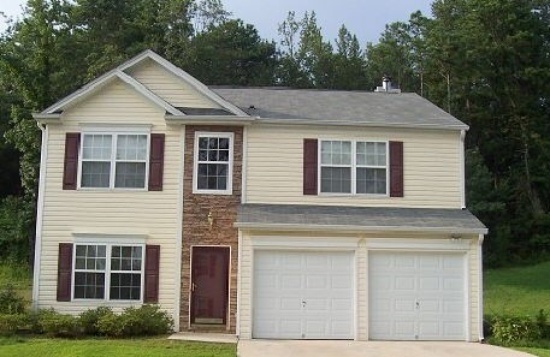 4 beds, 2.5 baths, $1,845