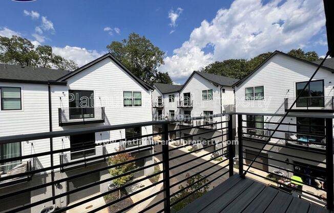 3 beds, 2.5 baths, 1,634 sqft, $2,899, Unit 19