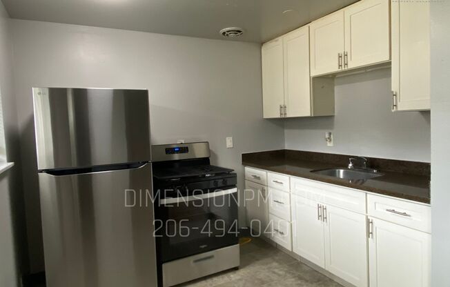 2 beds, 1 bath, 800 sqft, $1,145, Unit #40B