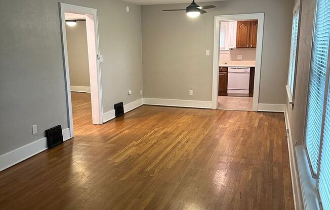 Cute 2 bedroom home in Patty Jewett Golf course area