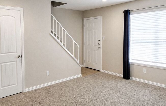 2016 Paisley Dr Unit E, Arlington, TX 76015