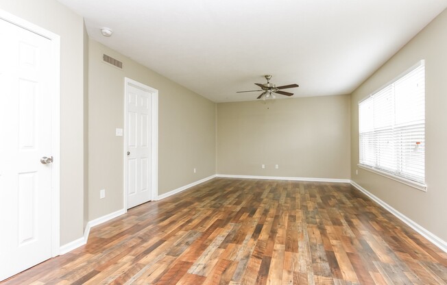 6523 CRANDALL CIR