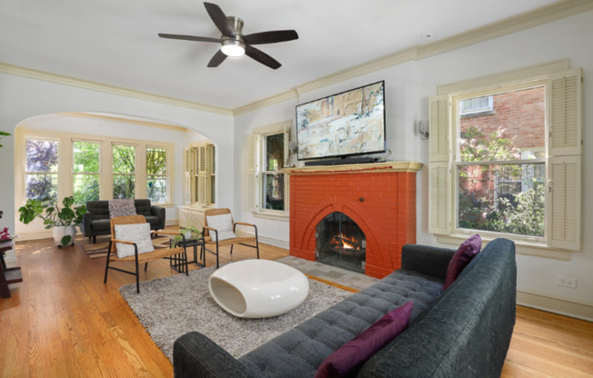 108 GIRARD AVE