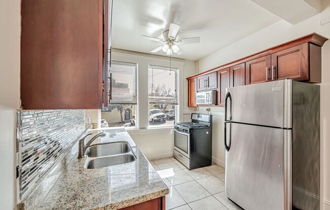 Studio, 1 bath, 350 sqft, $2,495, Unit 6
