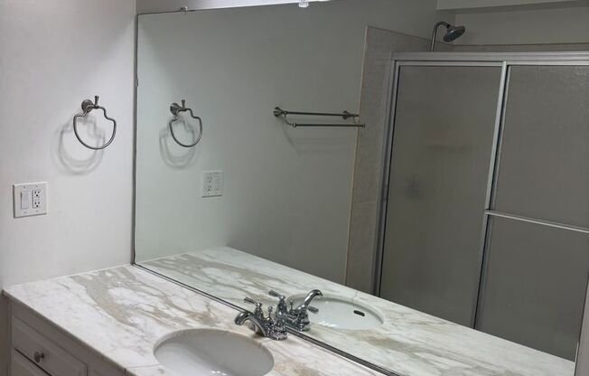 2 beds, 2 baths, 1,182 sqft, $3,250, Unit 3760.5