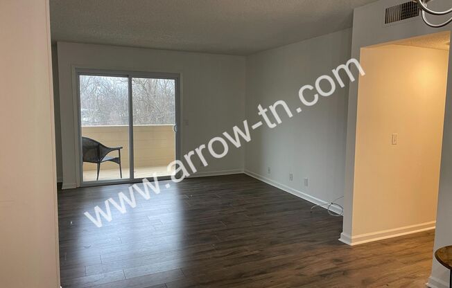 Awesome 2 Bedroom Condo Near the River!