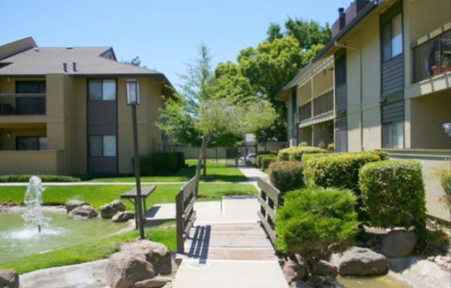 Park Lakewood Apartments