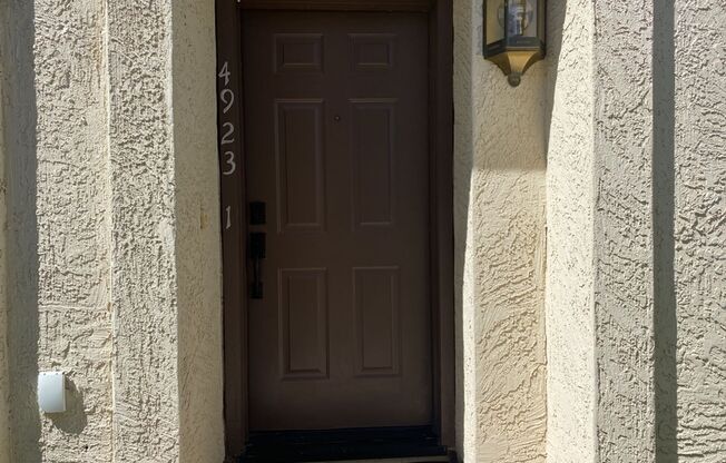 Must See 2/2.5 Condo in Pointe South Mountain!!
