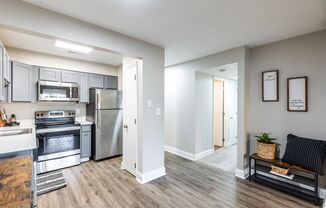 2 beds, 1 bath, $1,249