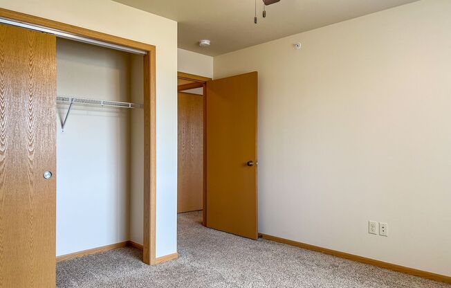 2 beds, 2 baths, 1,325 sqft, $1,560, Unit ML 550-02