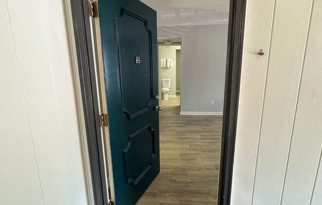 2 beds, 1.5 baths, 890 sqft, $1,240, Unit 2