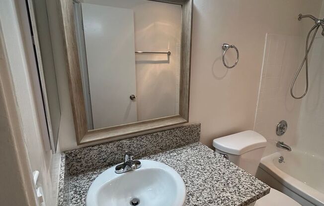 1 bed, 1 bath, 700 sqft, $2,050, Unit 317