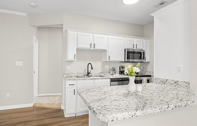 1 bed, 1.5 baths, 925 sqft, $1,405