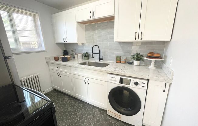 1 bed, 1 bath, 800 sqft, $1,895, Unit Halmark 203