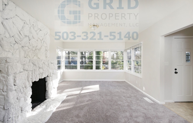 Spacious 3 Bedroom Home Available on Forested Lot - SE Portland!