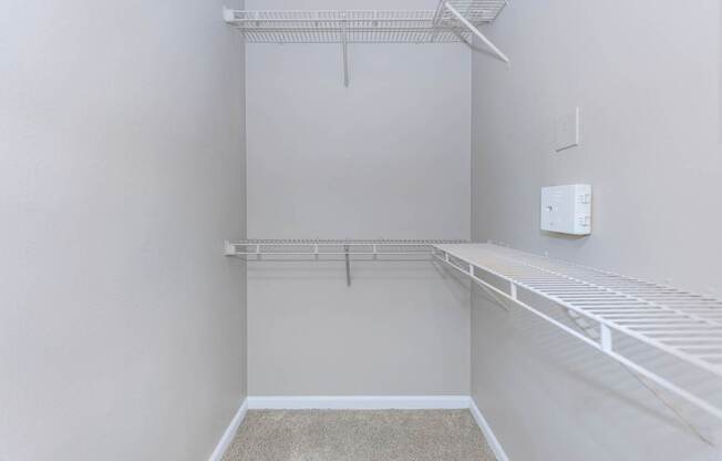 Corbin Crossing Luxury Apartments in Overland Park, KS 66223 - Amherst 05.jpg
