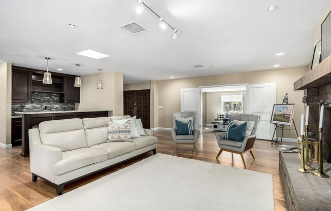 Rates Vary: $10,995 - $19,495