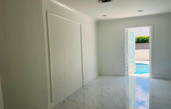 16400 NORTHWEST 82 CT