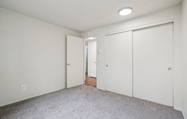 2 beds, 2 baths, 900 sqft, $1,695, Unit L090