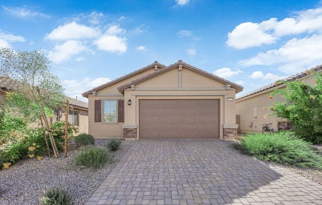 3 bedroom home in gated community! Move in today!