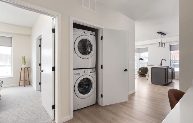 2 beds, 2 baths, 1,056 sqft, $2,675, Unit 601