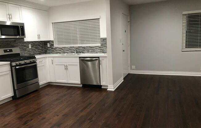 1 bed, 1 bath, 638 sqft, $2,445, Unit 21