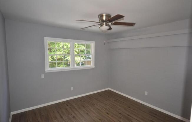 2 beds, 1 bath, 800 sqft, $1,250