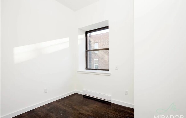 65 4 AVE