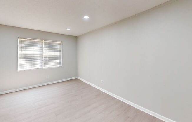 2 beds, 1.5 baths, 1,210 sqft, $1,199, Unit 15-G