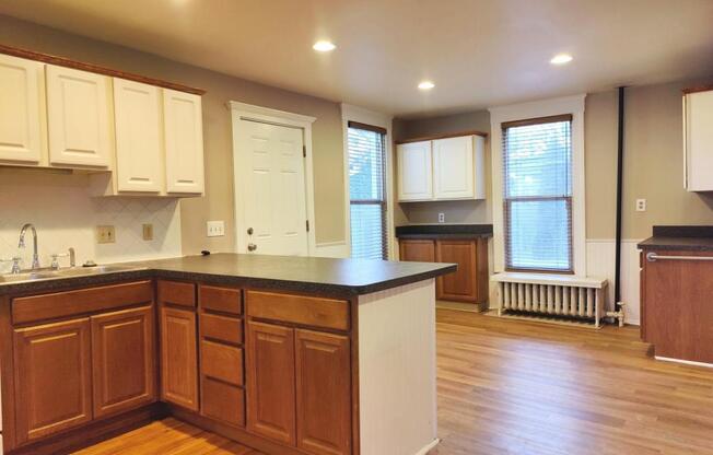 205 CEDAR ST